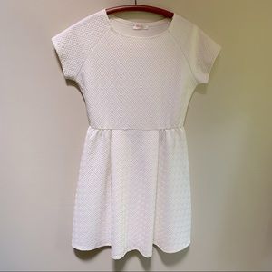 Renee C ~ new~  Addae Textured Knit Dress in White